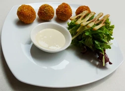 Falafel de poisson croustillant