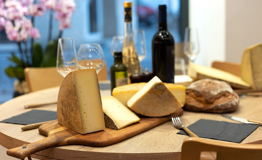 MaxiPhoto Photo_la_kave_du_fromager_1999_14_PPResponsive.jpg