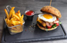 Plat_pt_Benson-Kfe_Nos-Burgers_bryou-burger_010351.jpg