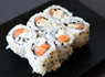 Plat_pt_Sushizz_Nos-California-Rolls-(6-pieces)_Saumon--chevre--sauce-akira_2452659.jpg